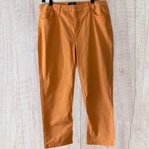 𝅺CHICO’S So Lifting Crop Pants, size 2 (L)